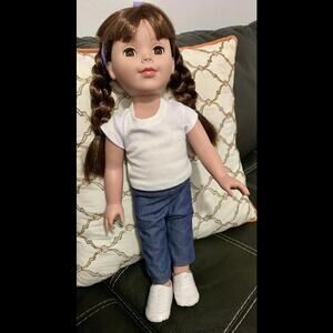 2010 PARADISE KIDS 18"  Doll-Brown Hair Brown Eyes